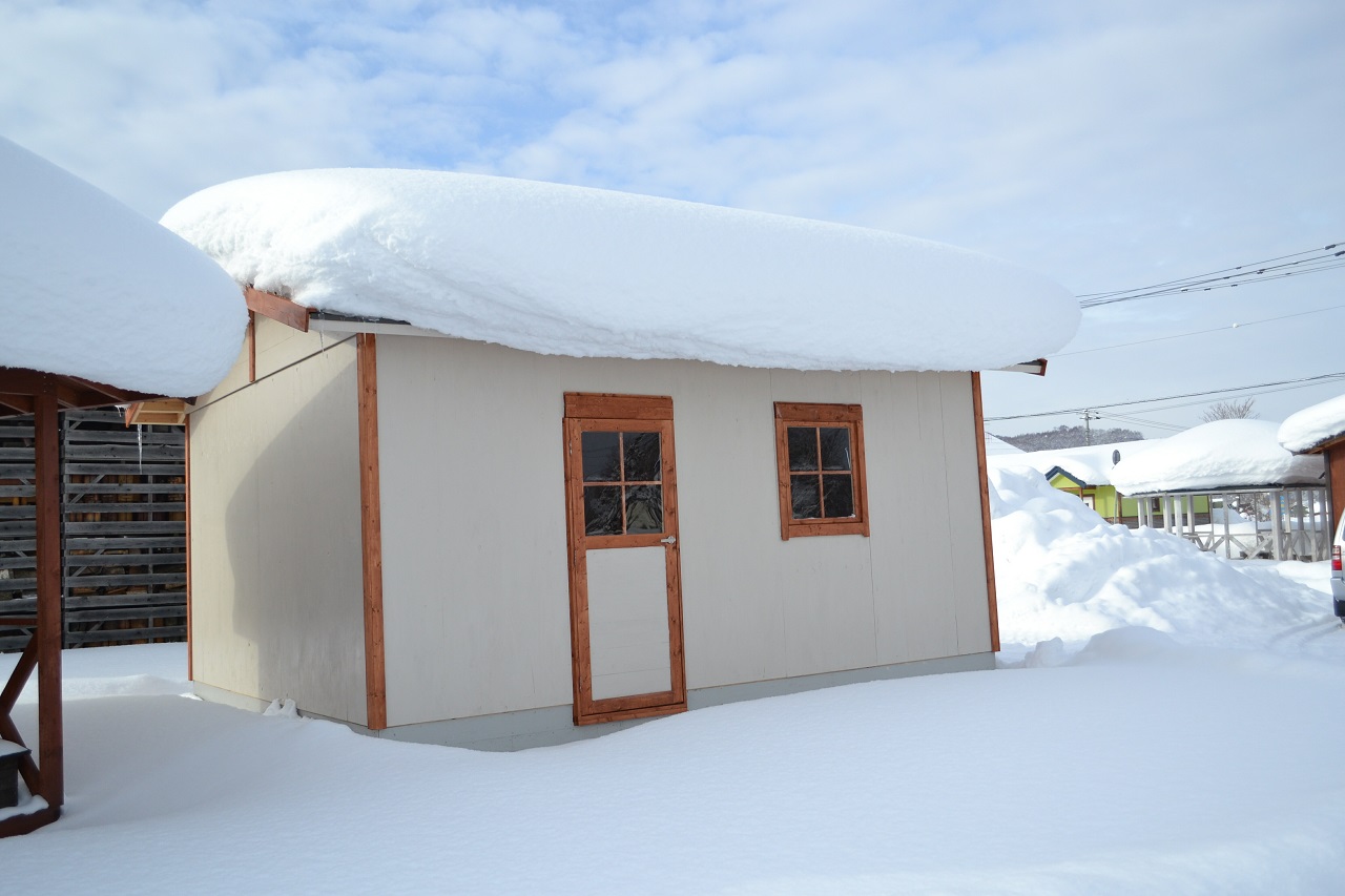 隣地への雪や雨にも注意